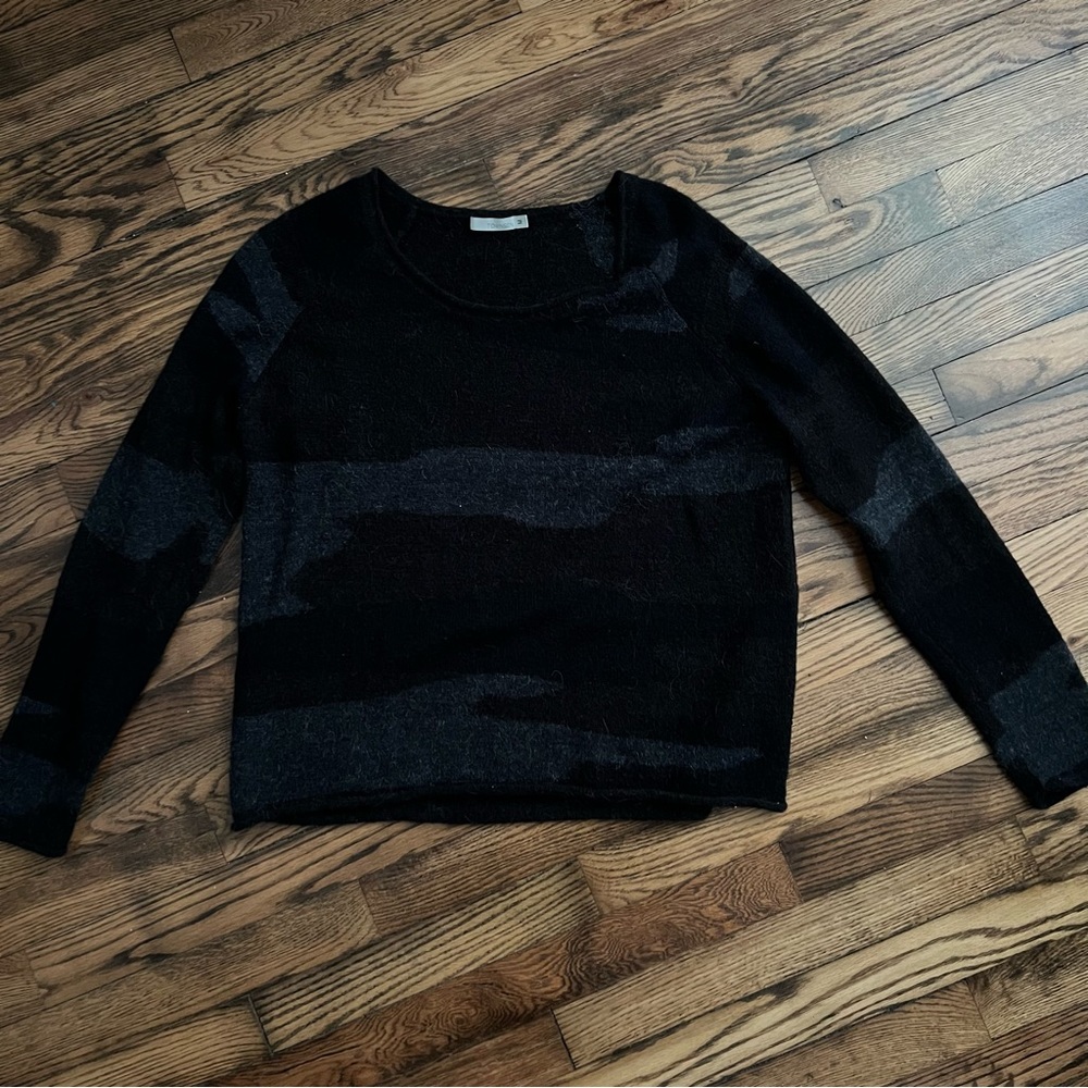 Camo Sweater M
